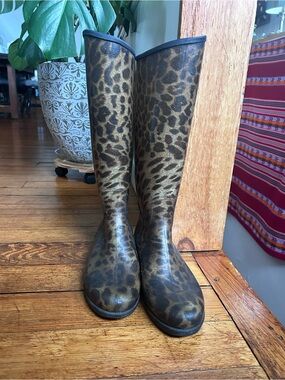 Leopard-Print Tall Rain Boots - Women